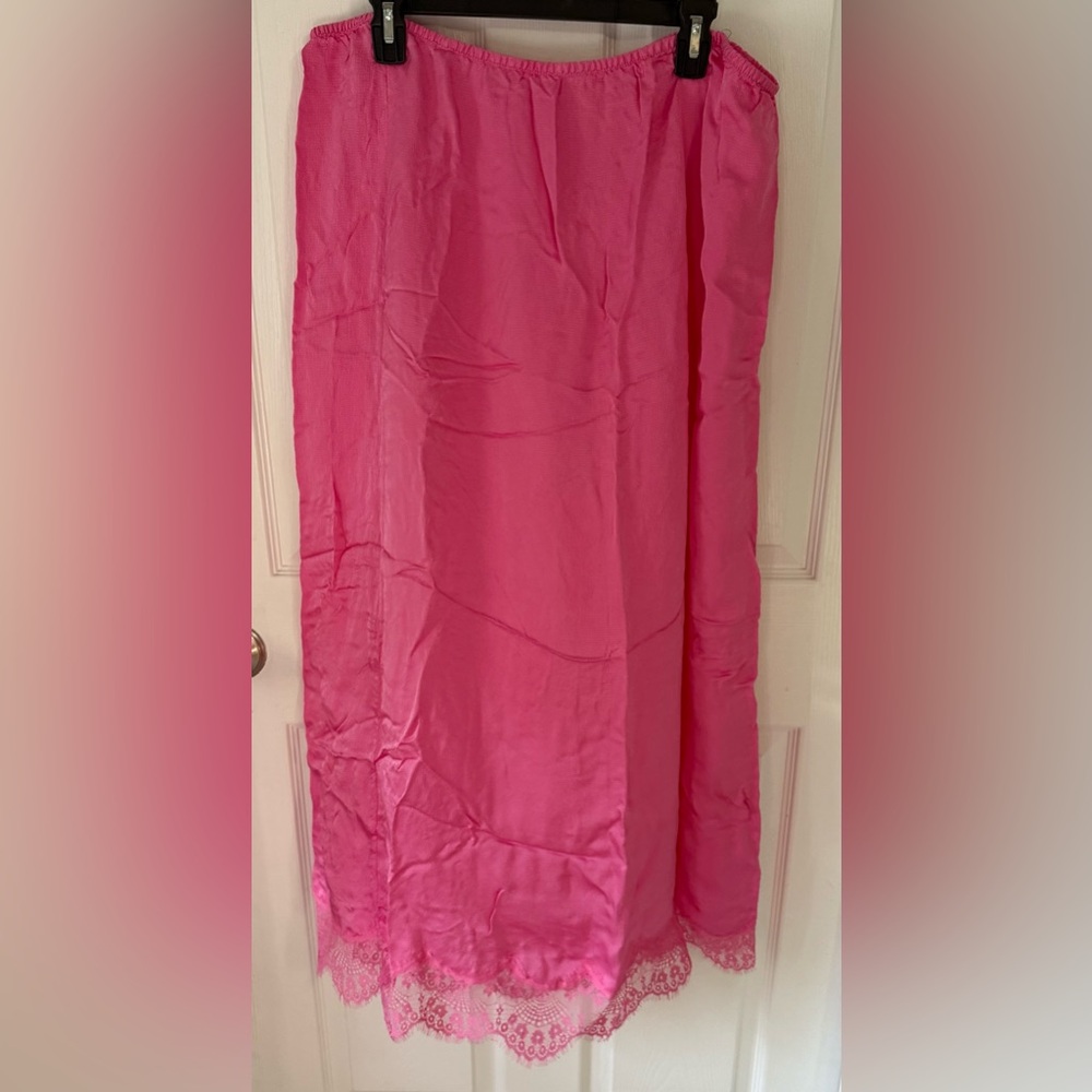 Pink Lace-Hem Women's Skirt